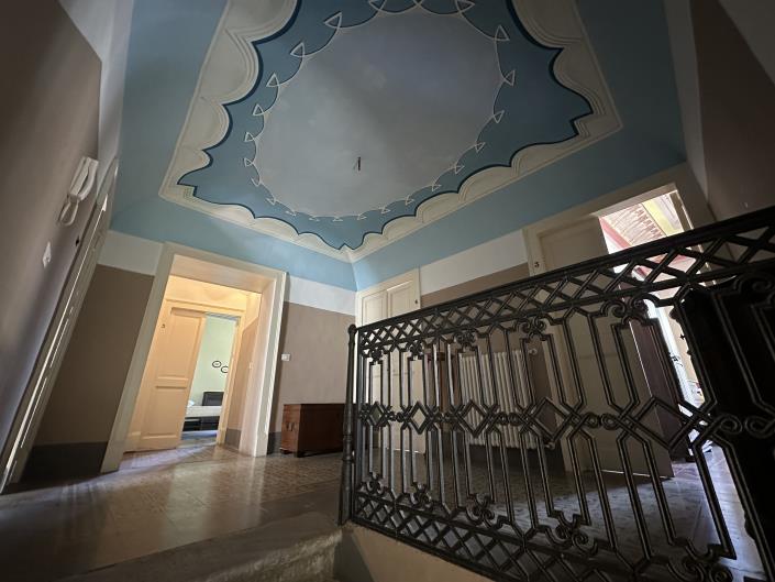 Image No.13-8 Bed House/Villa for sale