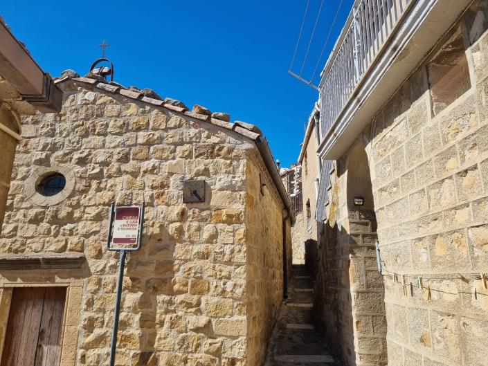Image No.20-3 Bed Townhouse for sale