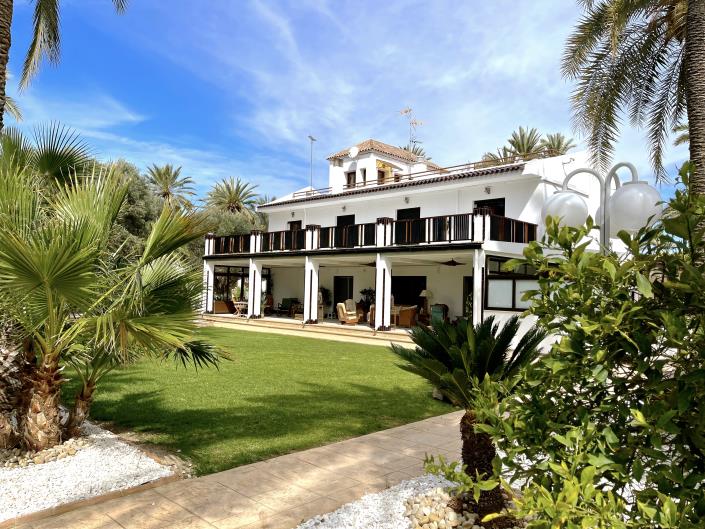 Image No.7-5 Bed Villa for sale
