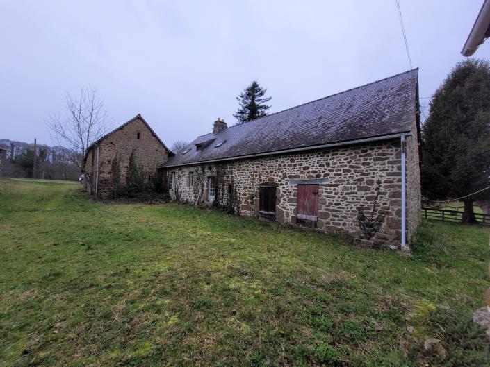 Image No.2-8 Bed Country Property for sale