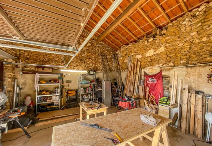 Image No.32-5 Bed Country House for sale
