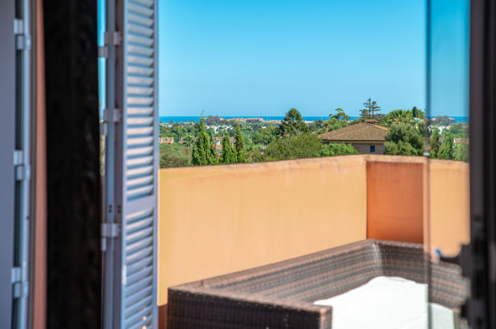 Image No.3-5 Bed Villa for sale