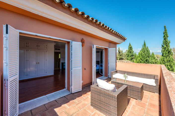 Image No.36-5 Bed Villa for sale