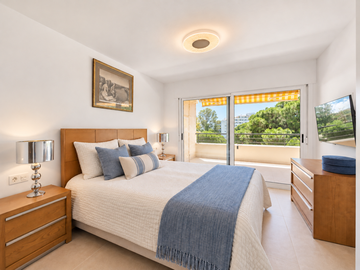 Image No.8-4 Bed Property for sale