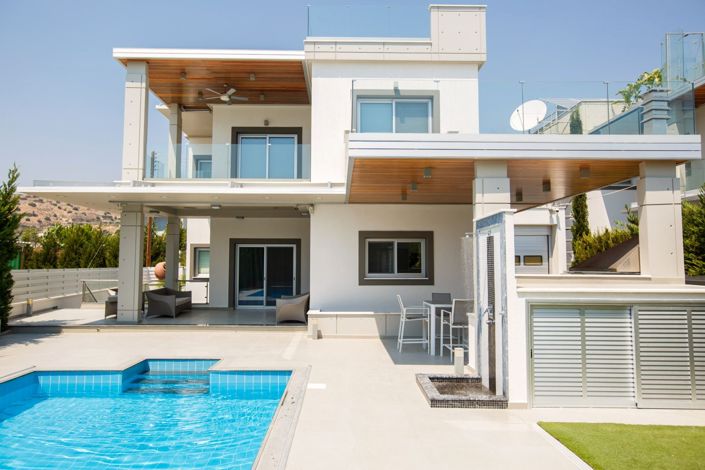 Image No.3-4 Bed House for sale