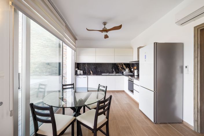 Image No.23-3 Bed House for sale