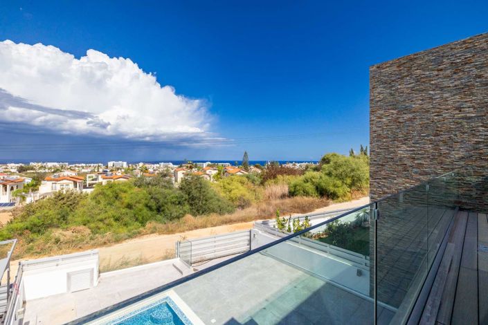 Image No.3-3 Bed House for sale