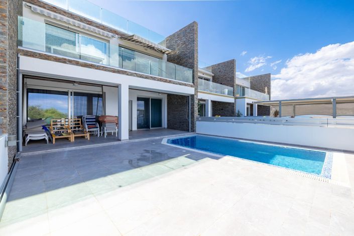 Image No.9-3 Bed House for sale