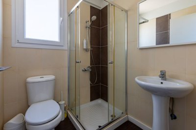 c41dfbfc-4df9-4d4c-8bd9-c18600452cf2