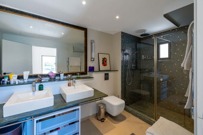 Image No.10-3 Bed Apartment for sale
