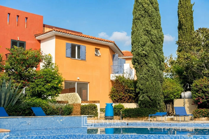 Image No.2-3 Bed Townhouse for sale