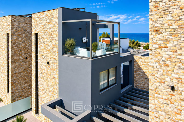 Image No.3-4 Bed Villa for sale