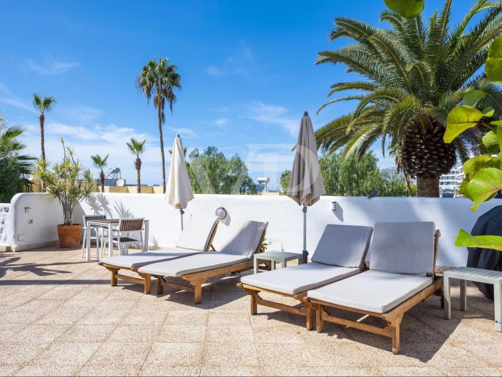 Image No.8-6 Bed House/Villa for sale