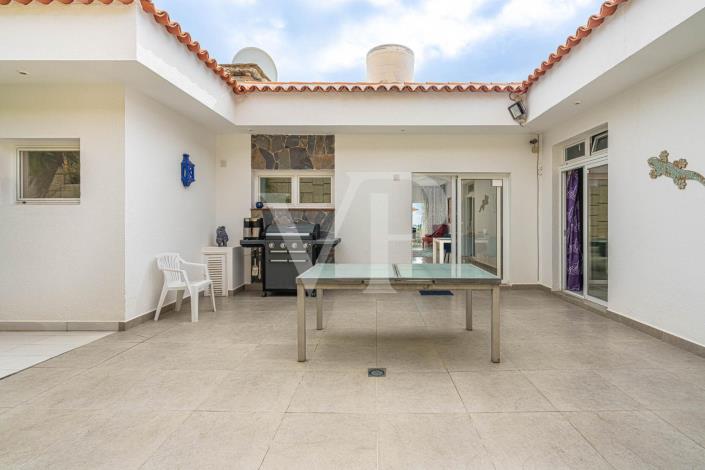 Image No.18-3 Bed House for sale