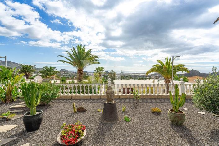 Image No.43-3 Bed House for sale