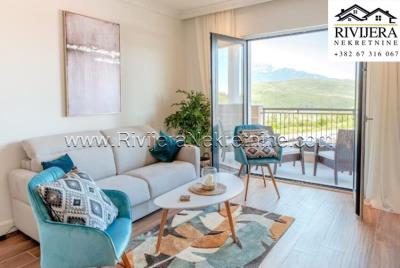 1 - Tivat, Flat