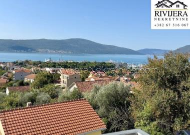 1 - Tivat, Flat