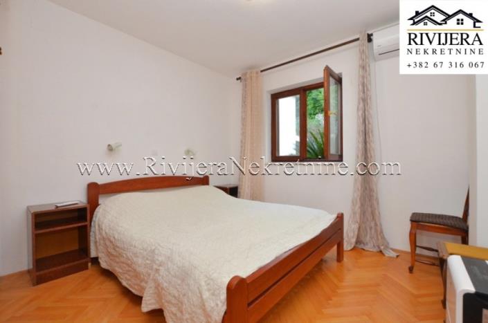 Image No.6-5 Bed House for sale