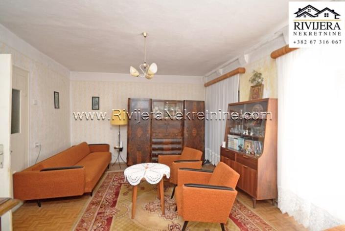 Image No.12-4 Bed House for sale