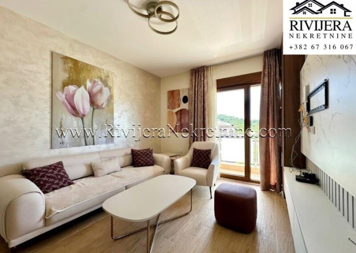 Image No.12-3 Bed Flat for sale