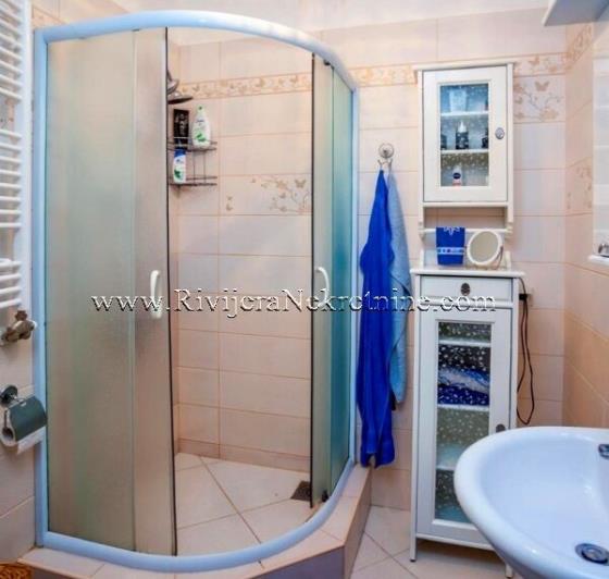Image No.11-3 Bed Flat for sale
