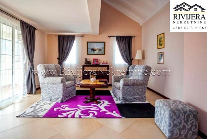 Image No.12-3 Bed Flat for sale