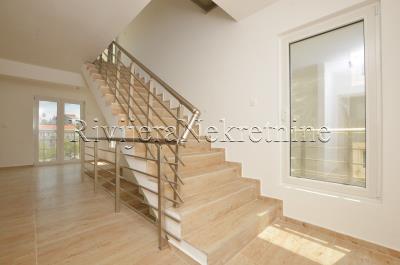 prodaja_prodaza_Sale_stan_Djenovici_ads_oglasi_rivijera_nekretnine_-4-