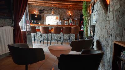 bar-1