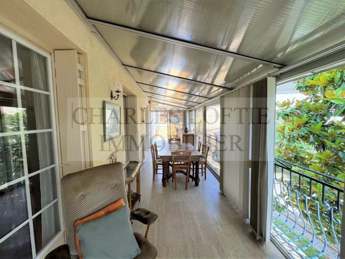 Image No.10-6 Bed House for sale