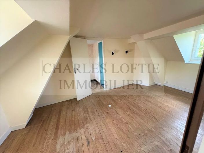 Image No.5-1 Bed House for sale