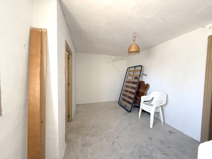 Image No.29-3 Bed Village House for sale