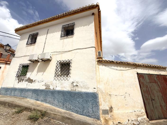 Image No.17-3 Bed Village House for sale
