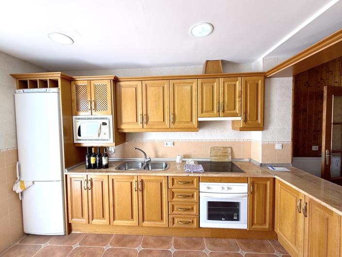 Image No.4-3 Bed Village House for sale