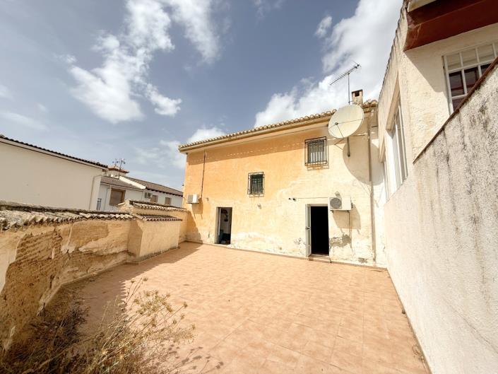 Image No.27-3 Bed Village House for sale