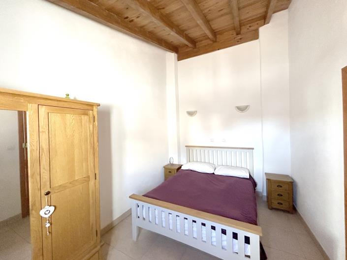 Image No.6-8 Bed Townhouse for sale