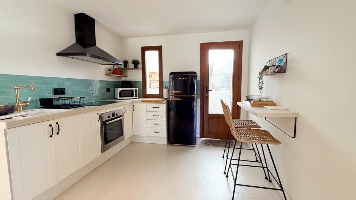 Image No.24-4 Bed Townhouse for sale