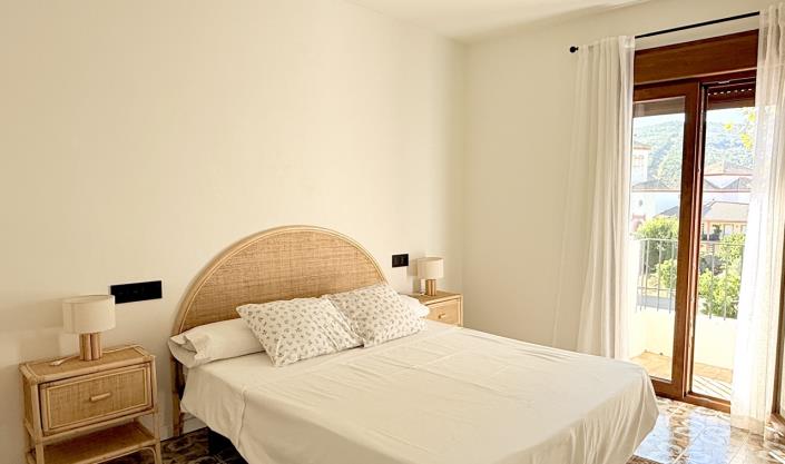 Image No.32-4 Bed Townhouse for sale