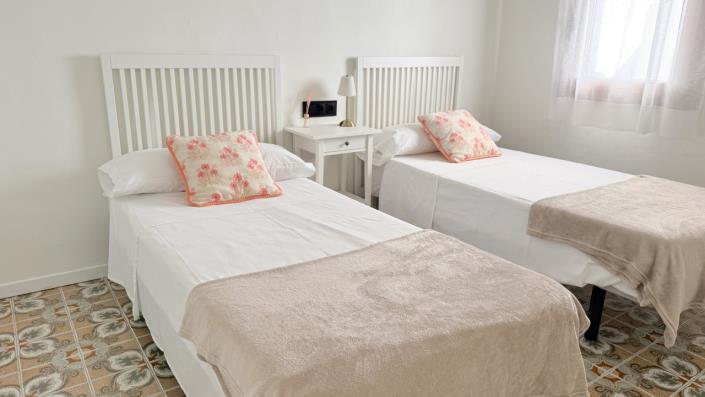 Image No.38-4 Bed Townhouse for sale