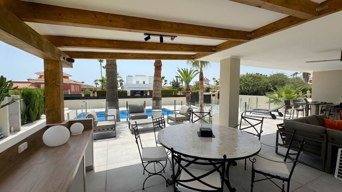 Image No.21-4 Bed Villa for sale
