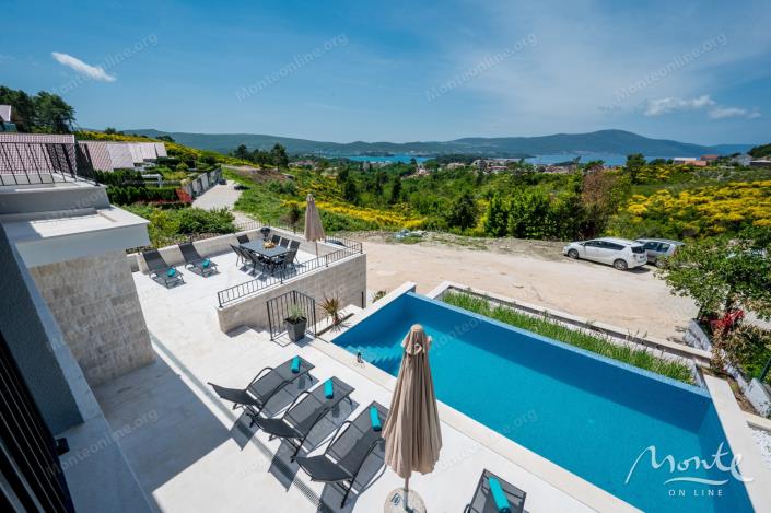 Image No.3-Villa de 4 chambres à vendre à Tivat
