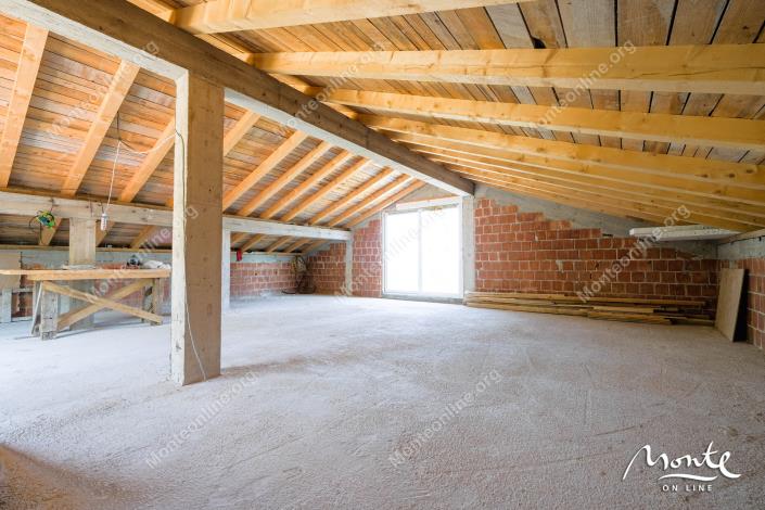 Image No.31-3 Bed House for sale