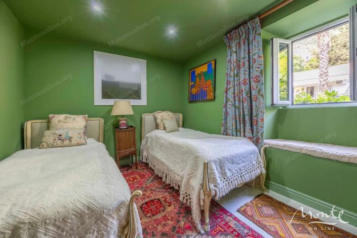 Image No.10-3 Bed House for sale