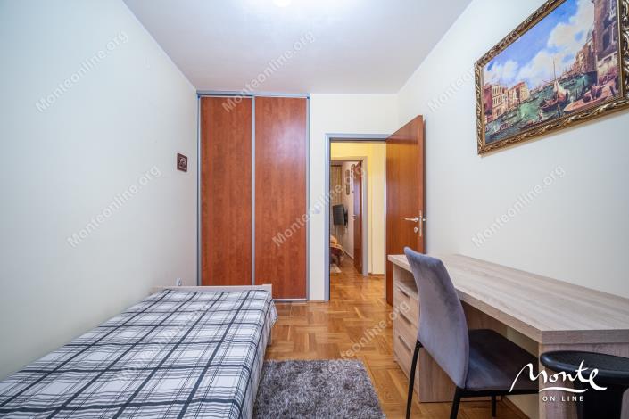 Image No.11-2 Bed Flat for sale