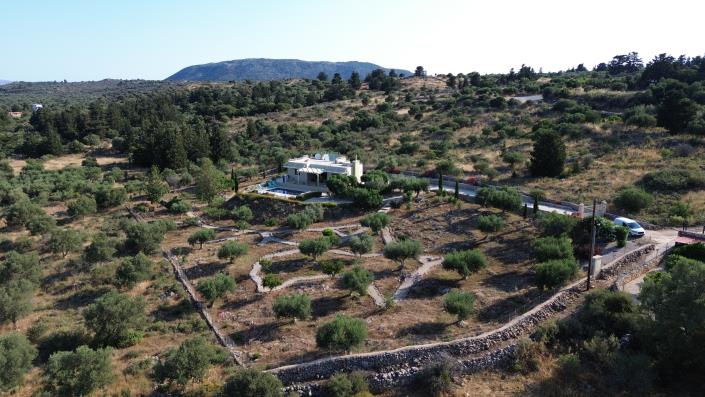 Image No.9-2 Bed Villa for sale