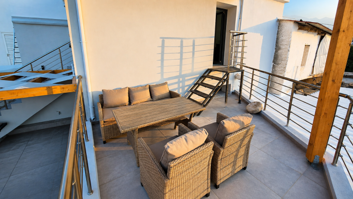 Image No.7-3 Bed Village House for sale