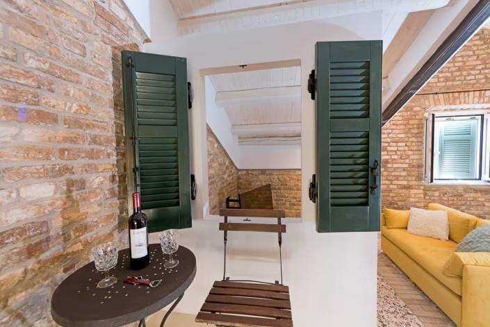 Image No.10-1 Bed Apartment for sale