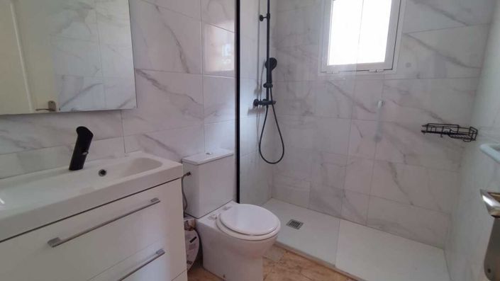 Image No.18-4 Bed Villa for sale