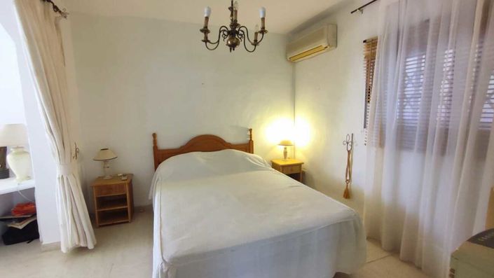 Image No.9-4 Bed Villa for sale