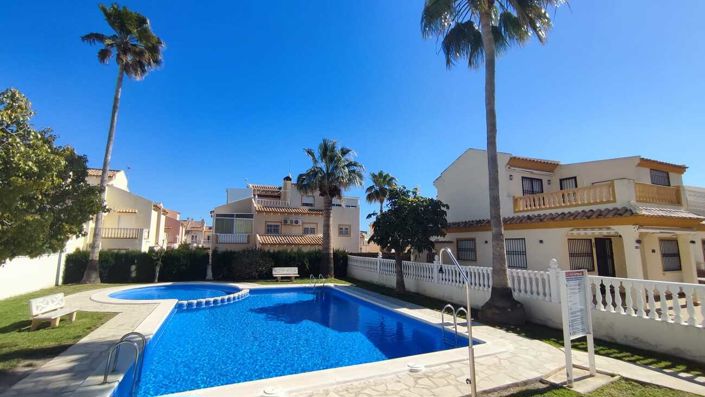 Image No.3-3 Bed Villa for sale