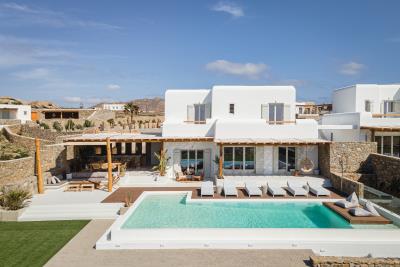 Luxury-Sea-View-Villa-in-Kalafatis--Mykonos---Modern-Architecture-1